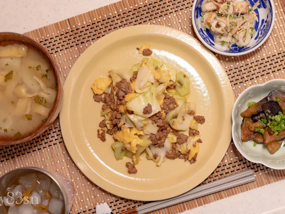 キャベツと卵の肉味噌炒め
えのきとちくわのマヨ和え
なすの甘辛炒め|キヤマリさん
