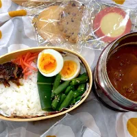 カレーライスのお弁当😋🍴🍱♬*お気に入り|ナタママさん