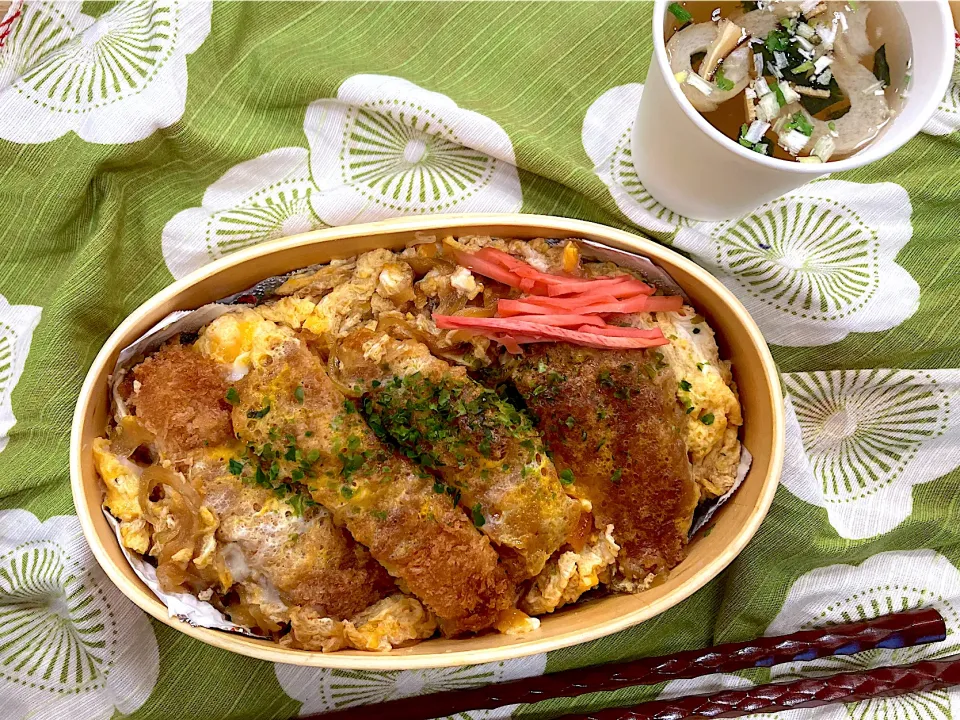 手抜きのカツ丼弁当。時間の無い時の救世主です。|ナタママさん