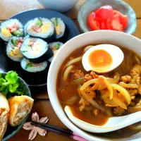 カレーうどんで昼ごはん🥢|さらママさん