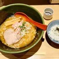 焼きあご塩らー麺お茶漬けセット＠焼きあご塩らー麺たかはし　アトレ川崎店|273さん