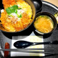 まい泉食堂　エビカツ丼| ヒロミ🏝🏝🏝🌺🏄🌊🐬🏄‍♀️🏄‍♂️🍹🐠👙🌺さん