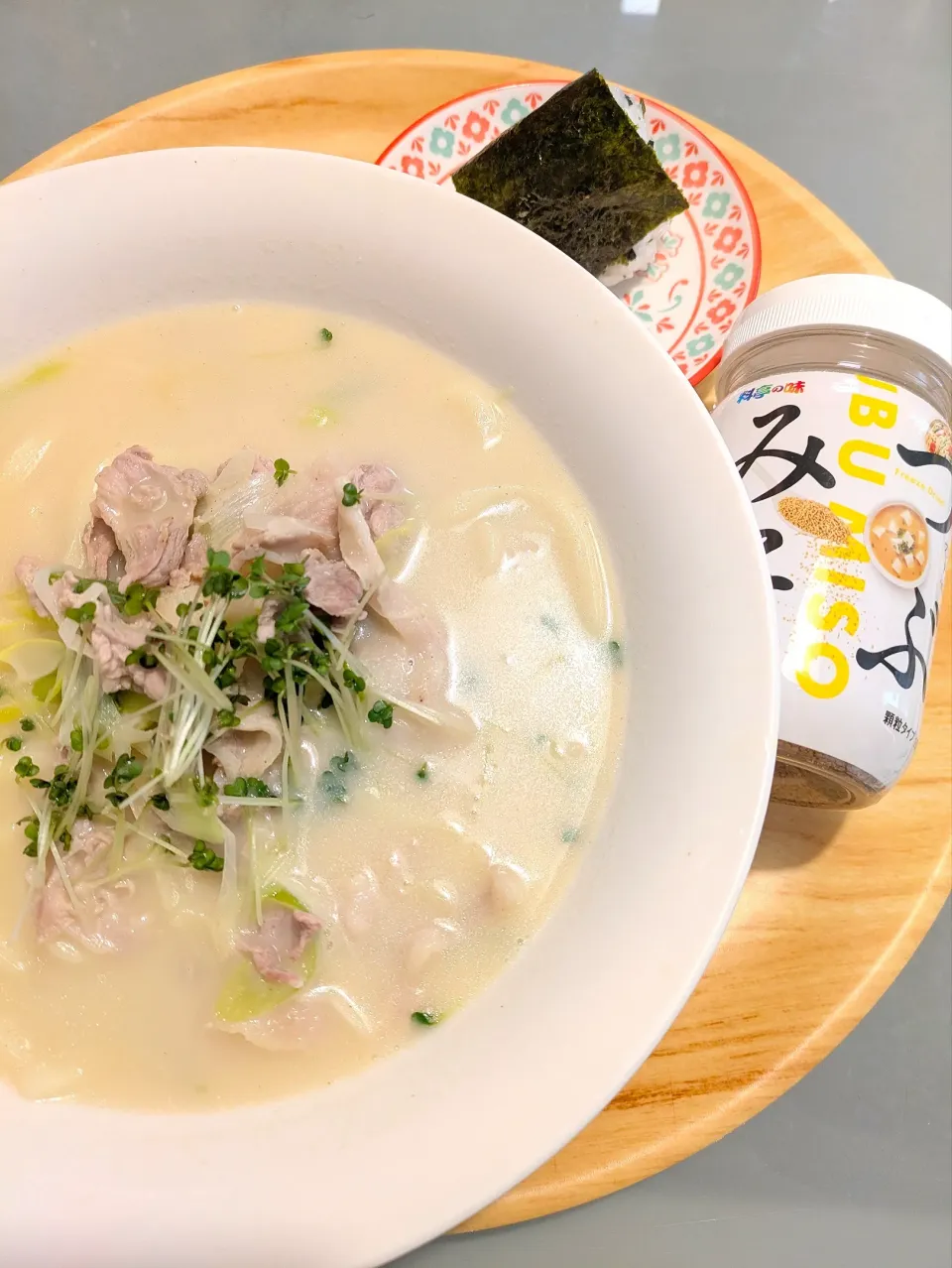 豚しゃぶうどんミルクみそ仕立て|Dorothy memorable dishesさん