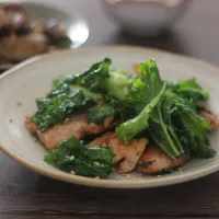 菜の花とさくらますの塩糀炒め|ちいさなしあわせキッチンさん