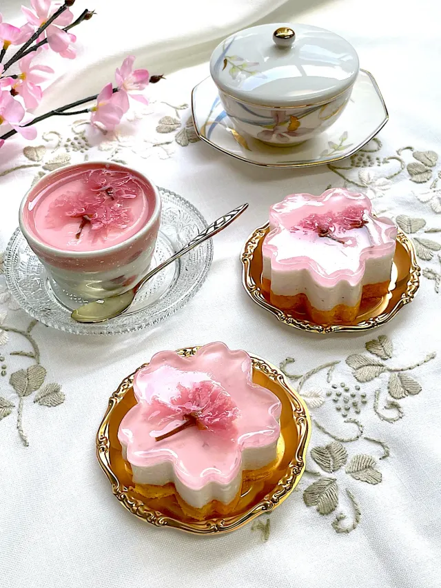 Snapdishの料理・レシピ写真:桜のホワイトチョコムース｜おうち桜スイーツも満開です🌸