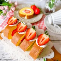 いちごのロールケーキ🍓|ハマーさん