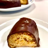 Chocolate Glazed Coconut Cake|gonbenさん