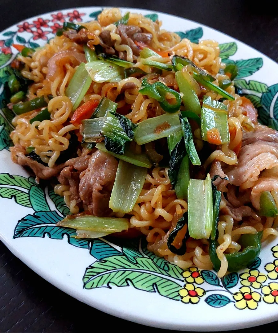 サリ麺で焼きそば😋|きつねさん