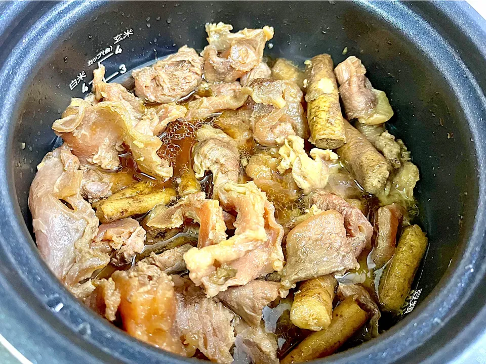 牛すじ煮込み、家庭不和をおこす？|リヒトさん