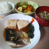 さばと焼き豆腐の韓国煮、春雨のカレー炒め|ちゃいさん