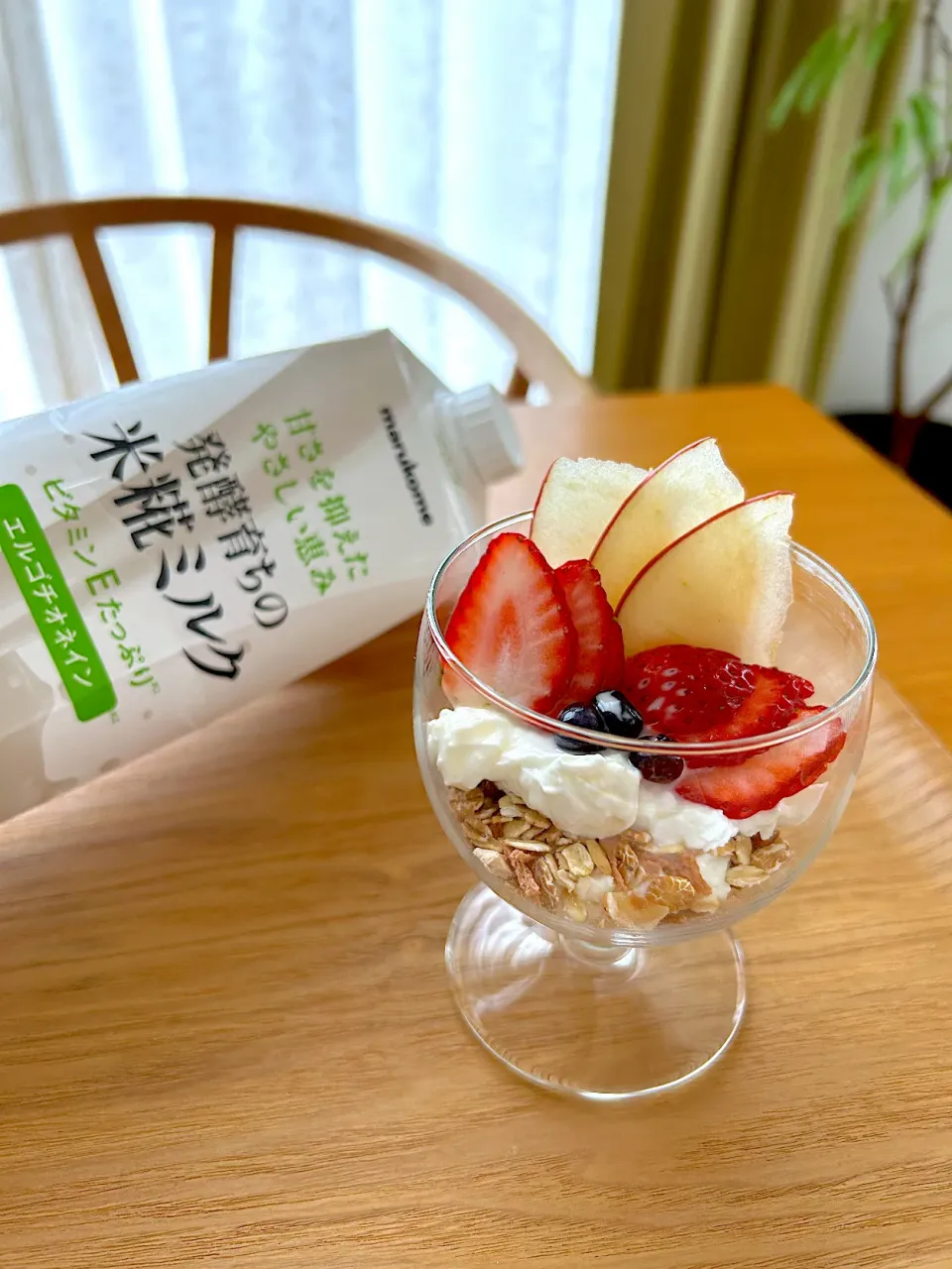 米糀ミルクで食べるミューズリー|むぎこさん
