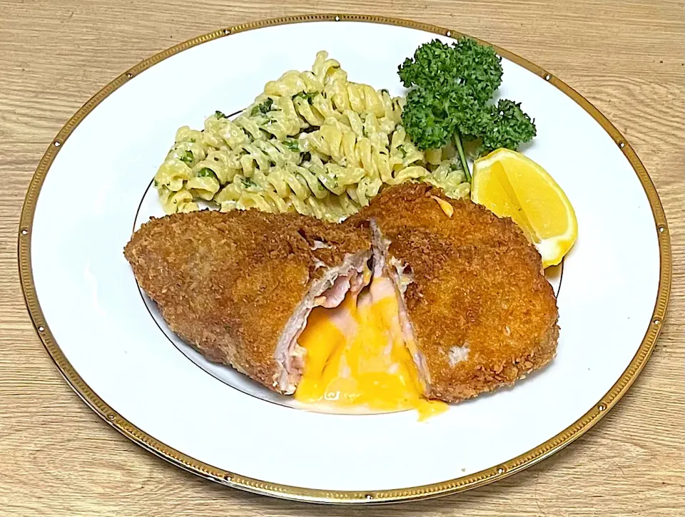 豚ロースのコルドンブルー仕立て|じいちゃんさん