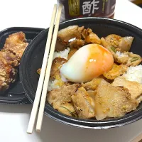 豚肉丼？？？wwwww| Yoshihiro Andoさん