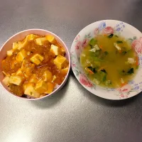 麻婆豆腐丼とお味噌汁😋🍴