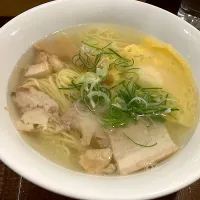 塩ニンニクラーメン|しのぶさん