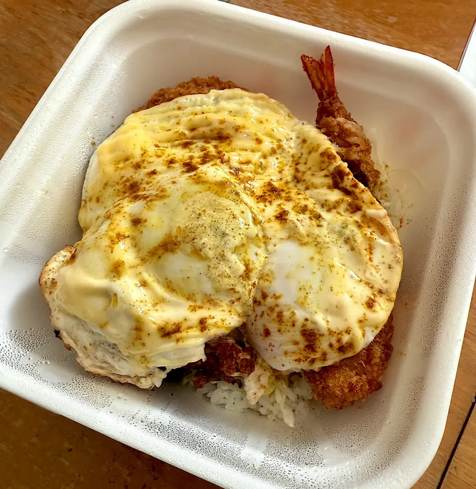 ハムエッグカツ丼　ハンバーグかつ　海老天　唐揚げ|るみおんさん