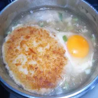 生タマゴ乗せなめ茸と肉そぼろ入りとろみ付き牛丼の残り汁コロッケうどん| darkbaronさん