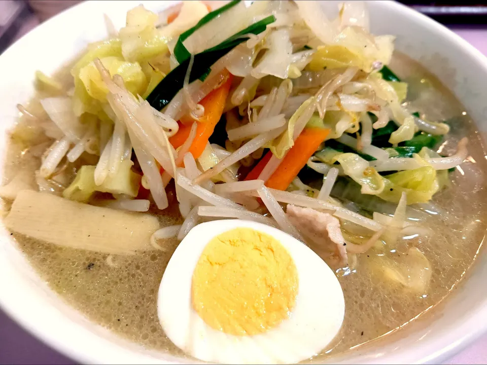 【1979年創業】
中華料理 秀永 高田馬場店
たんめん
＠高田馬場分 
25069
〈醤38塩11噌󠄀8タ3昆3出3F3冷0〉|大脇さん