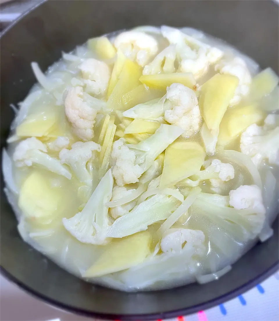 カリフラワーとじゃがいものポタージュ|藤田 まり子さん