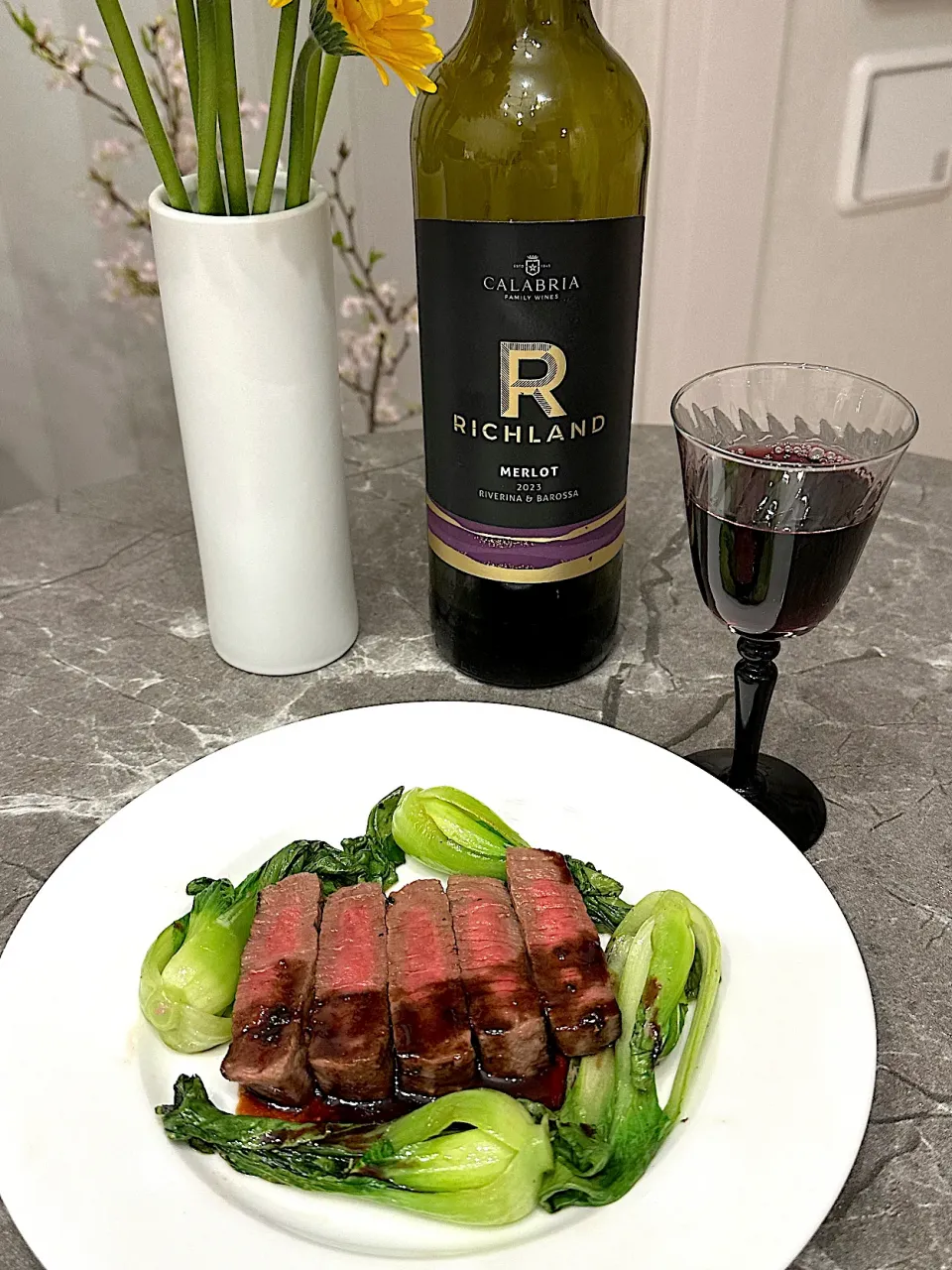 ステーキ〜赤ワインバルサミコソース〜|Tsugumiさん