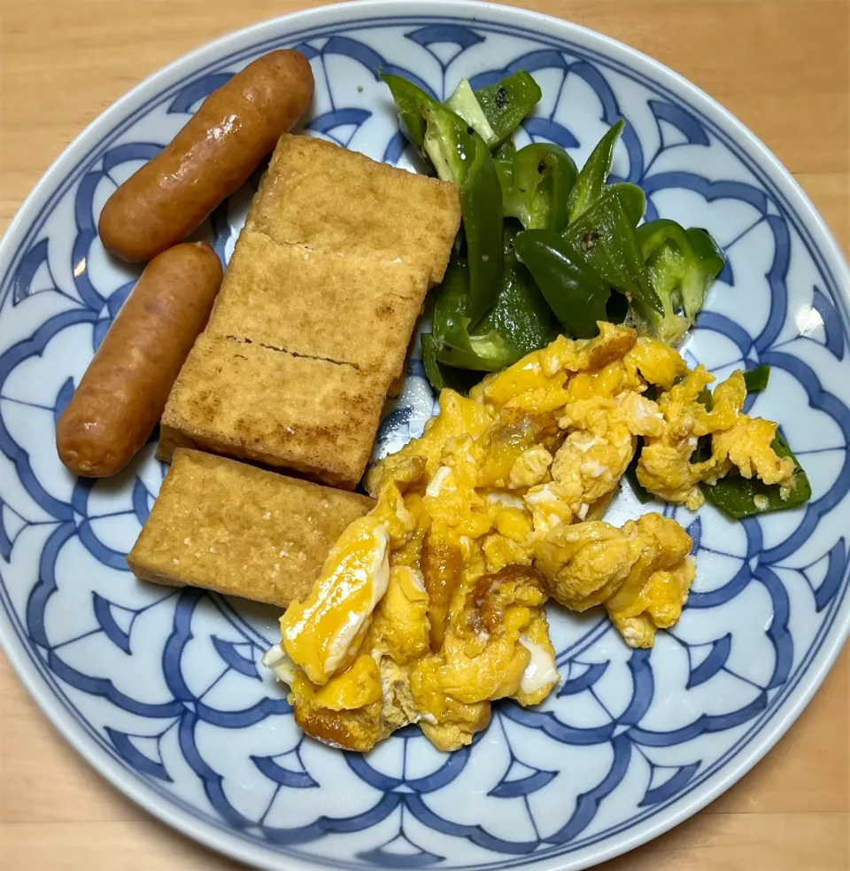 朝食です！|マシュマロールさん