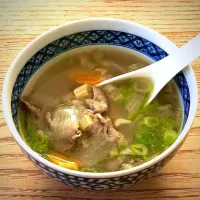 「牛すじ肉のスープ」🍲
水菜のサラダ、ブリオッシュのトーストを添えて 朝ごはん💦|ばくあんしゃさん