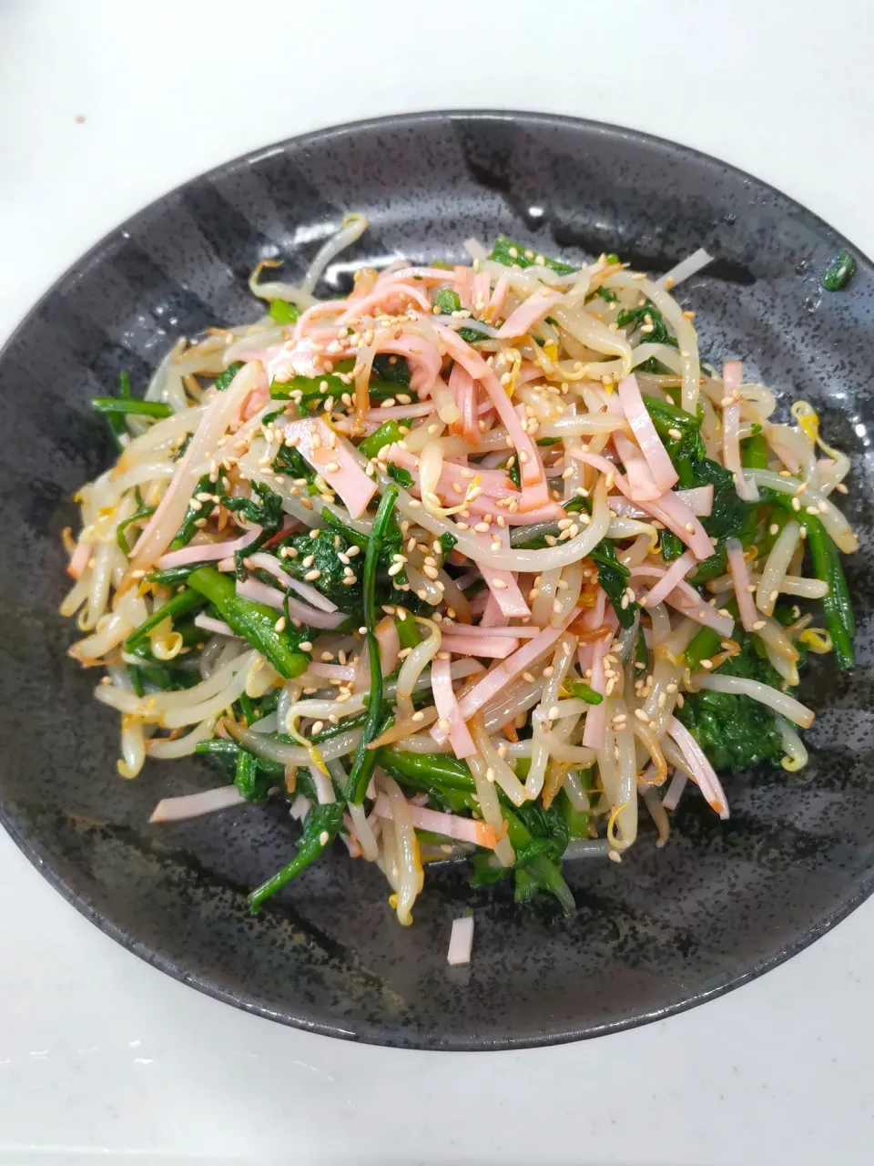 黒酢もやしと春菊のサラダ|マイケルの料理さん