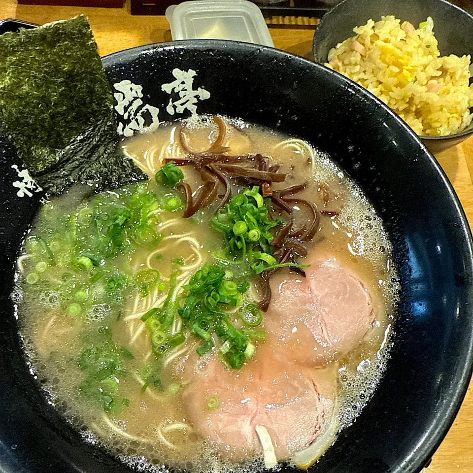 博多ラーメン＋半チャーハン@博多一瑞亭 三田店|塩豚骨さん