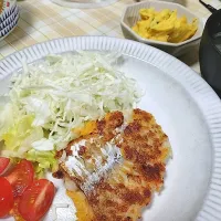 タラのパン粉焼き＆かぼちゃのサラダ|えぃみぃさん