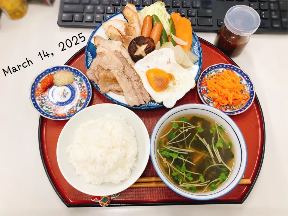 ٩(ˊᗜˋ*)و♪﻿焼肉定食|Tsuu_chan‪ ·͜·♡‬さん