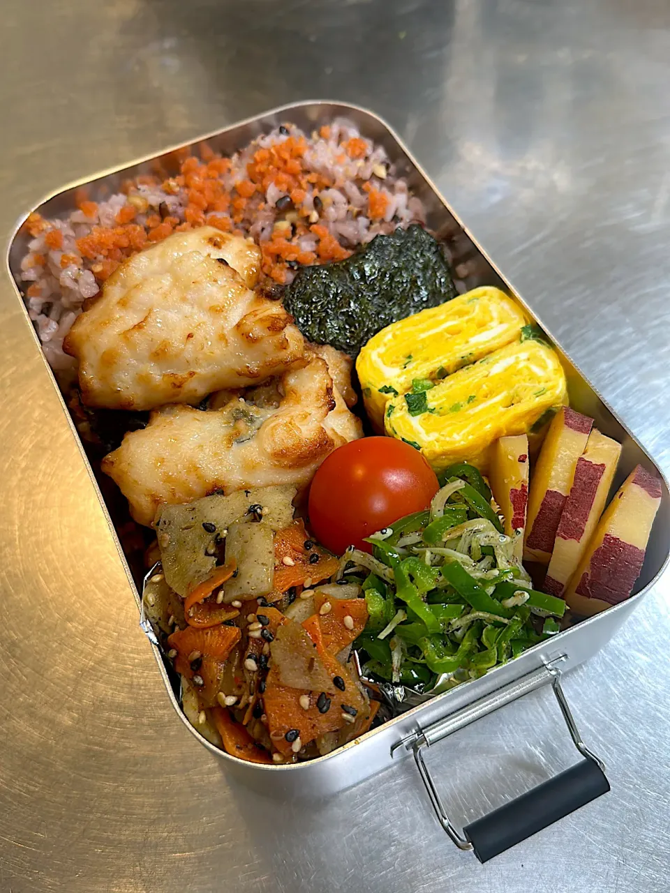 お弁当|メガネおばさんさん