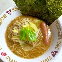 横浜家系ラーメン　茹で野菜版|こっぷさん