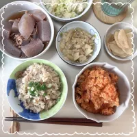 イカ飯風とチキンライス🍚|nacchan♪さん