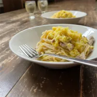 鶏もも肉とカリフラワーのパスタ