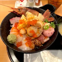 東福山で海鮮丼😋|すかラインさん