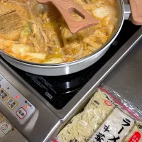 寮でキムチ鍋😋|すかラインさん