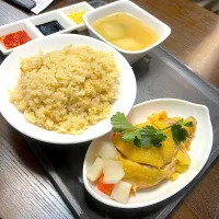 Hainanese chicken with oil rice|skyblueさん