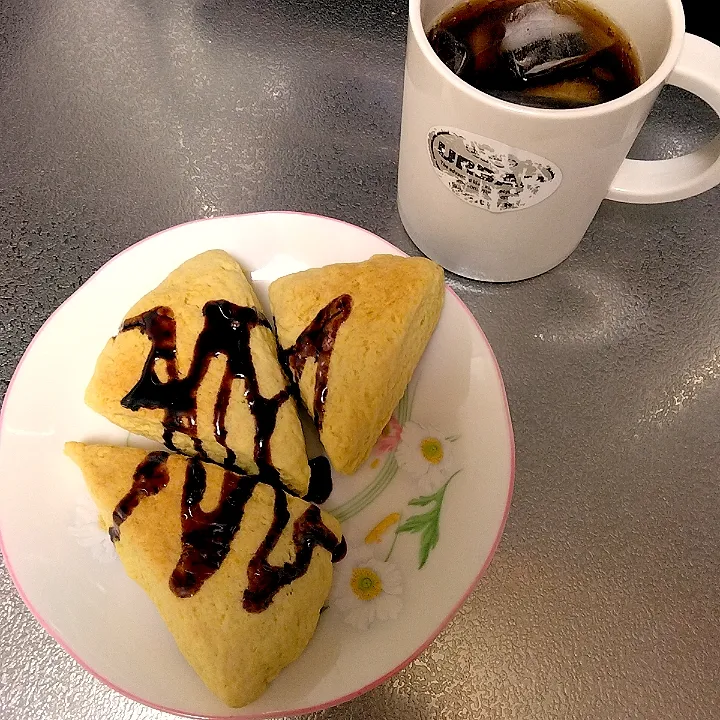 チョコレートスコーン😋🍴|あゆなさん