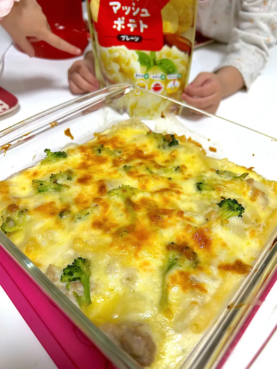 ブロッコリーと鶏とマッシュポテトグラタン|かずえさん