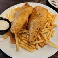 Battered fish & chips, 😋🐟💕|🌷lynnlicious🌷さん