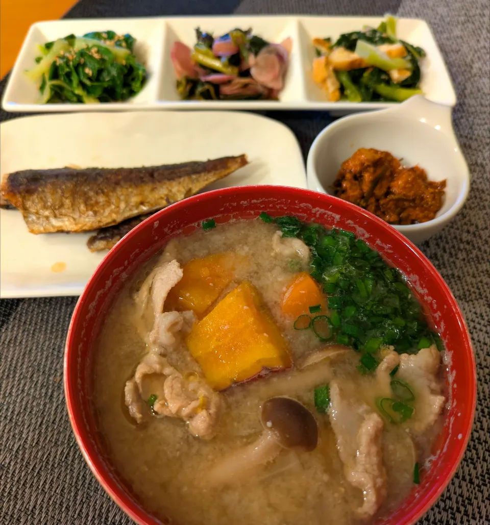 ☆豚汁　☆あじムニエル　☆たら昆布　☆ごま和え＆浅漬け＆酢味噌和え|chikakoさん
