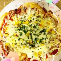 餃子🥟の皮で作ったシーチキン🌽マヨピザ🍕|miiina・＊・さん