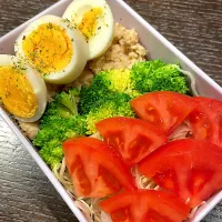 オートミールサラダ🥗弁当|雑草シェリーさん