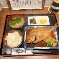 レンコ鯛の煮付け定食|ちゃみこさん