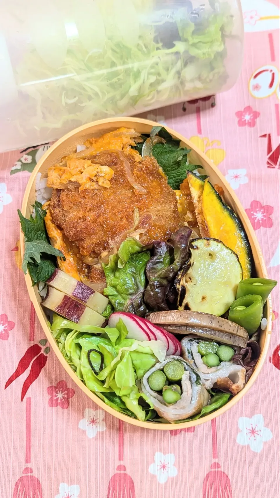 本日のお弁当〜つゆなしカツとじ丼弁当|f.1125beさん
