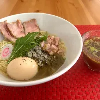 昆布水つけ麺とレアチャーシュー味玉のせ| パイパーJIJIさん