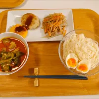 今日の夕食　パネーンカレー、コロッケ２種、ごぼうサラダ、そうめん|pinknari🐰🌈さん