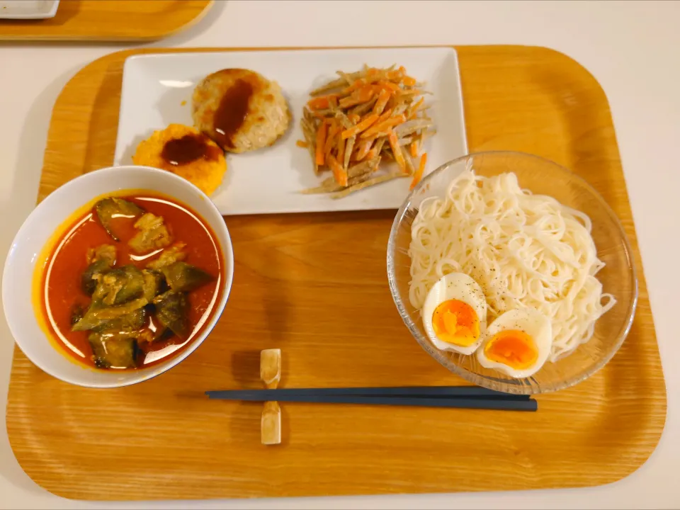 今日の夕食　パネーンカレー、コロッケ２種、ごぼうサラダ、そうめん|pinknari🐰🌈さん
