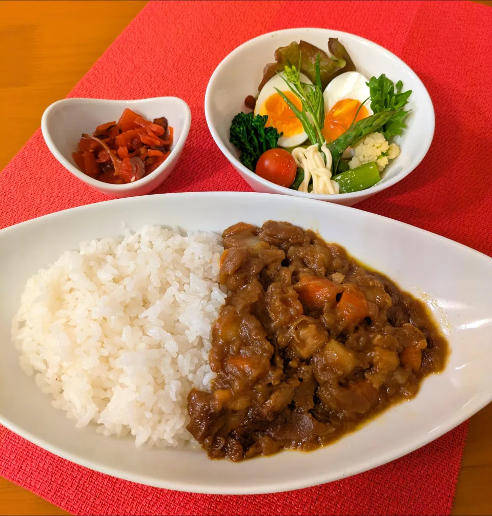 ☆カレーライス　☆サラダ　☆福神漬|chikakoさん