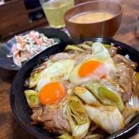 手抜き飯🍚すき焼き丼🥩|まあくん🌈💙🧸さん